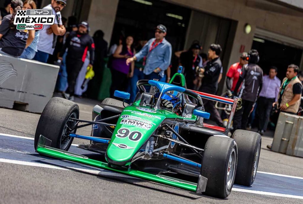 El piloto de RAM Racing se impuso en una carrera de 17 vueltas.